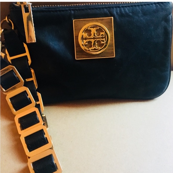 Tory Burch Accessories & More - Picture 12 of 16